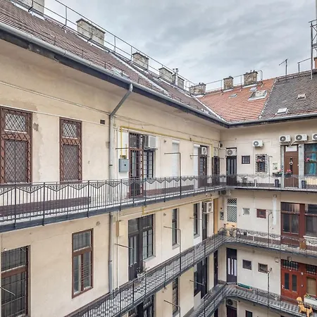 Hyper - New - Very Small *