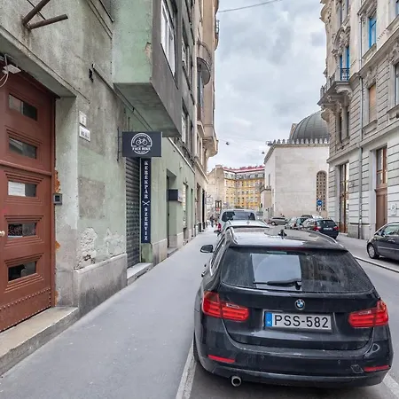 Appartement Hyper - New - Very Small Budapest