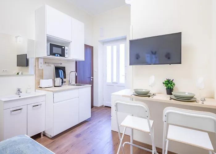 Hyper - New - Very Small Apartament