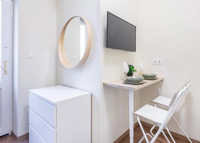 Hyper - New - Very Small Apartament *